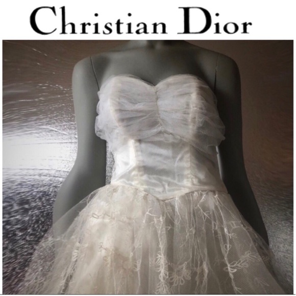 📗 STYLE & CLOSET LOOK BOOK 📘 - Picture 4 of 8